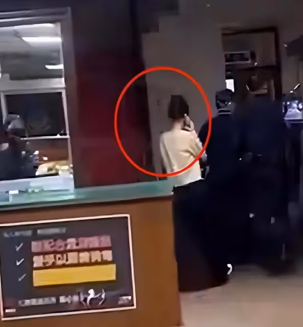 恭喜!汪小菲求婚成功,曬百萬鑽戒疑挑釁大S,張蘭表態了!