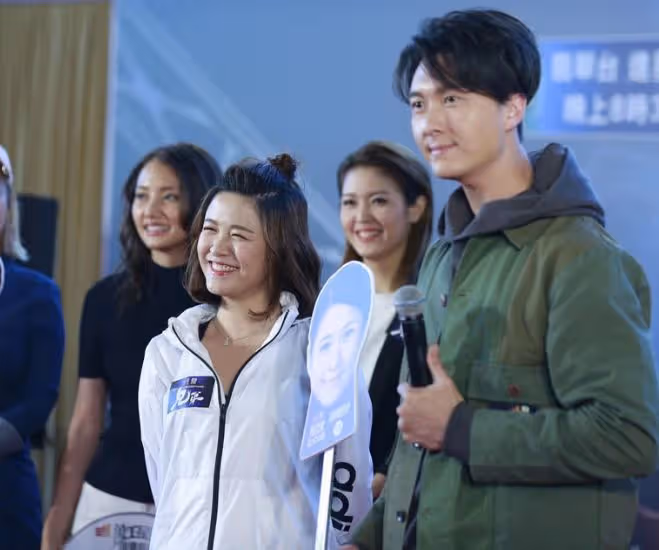 TVB小花「小心思」夾出事業線!衝擊網民眼球!傳剪短髮被男友甩!