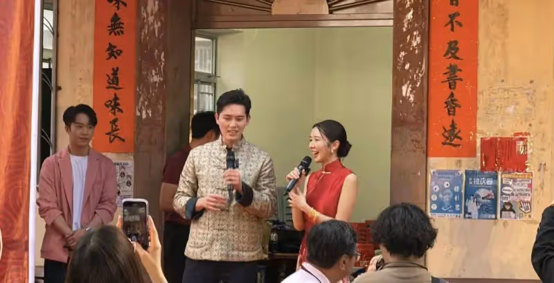 恭喜!TVB前知名港姐冠軍風光出嫁,圍村大擺宴席滿場飛,好友撐場送祝福