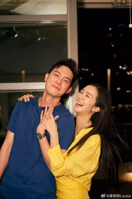 恭喜!TVB前知名港姐冠軍風光出嫁,圍村大擺宴席滿場飛,好友撐場送祝福