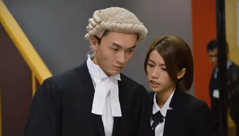 TVB女星蔡思貝穿黑色絲襪大秀身材,因緋聞太多,遭網友追著罵