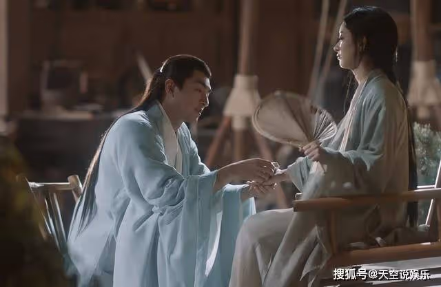 《與鳳行》看了沈璃對行雲行止的態度，就知林更新為何會哭成淚人