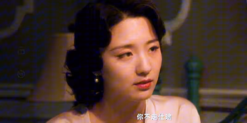 風情萬種，撩人於無形，這才是能迷倒男人，「情婦」該有的皮囊
