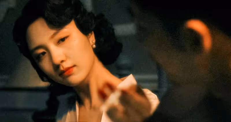 風情萬種，撩人於無形，這才是能迷倒男人，「情婦」該有的皮囊