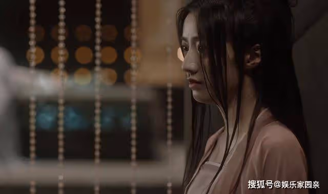 《與鳳行》讓愛妻獨伴青燈10年？小荷獻身換回來的命，終究被辜負了