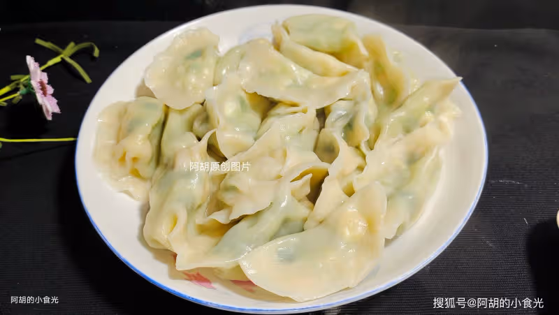 春天包餃子,快試試這個餡!好一個春日千金菜,特鮮活,一口一個滿嘴都是鮮