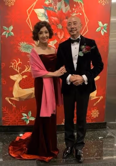 TVB老戲骨曾遭前妻背叛離婚,與現任妻子再婚後不生育,自爆夫妻保鮮秘訣