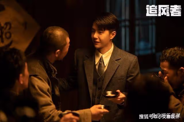 《追風者》魏若來最信任阿文,最後卻差點死在這條毒蛇手裡