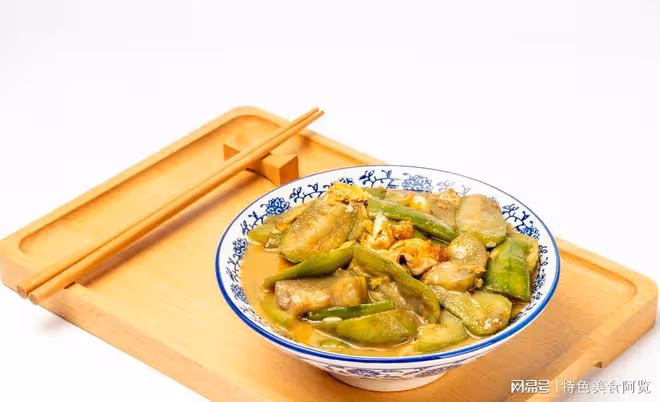 【清新可口】雞蛋炒絲瓜,簡單快手家常菜,健康美味雙豐收!