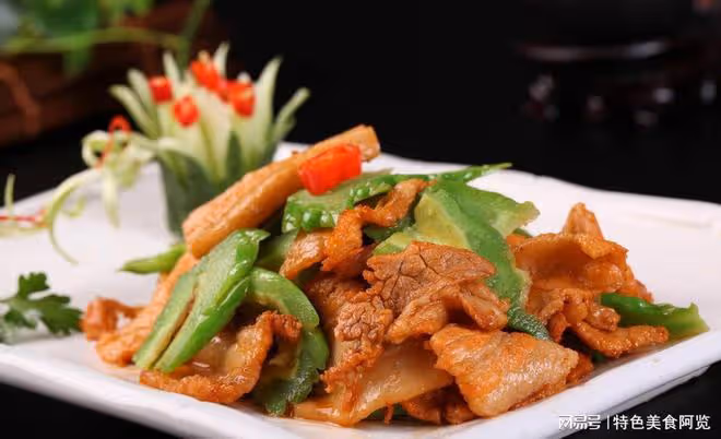 【家常美味】簡易炒五花肉,輕鬆享受肉香四溢的味蕾盛宴!