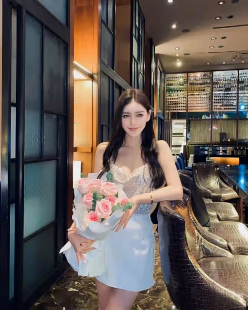 汪小菲求婚鑽戒價格曝光，要賣3萬包酸辣粉，張蘭評論區炸鍋了！