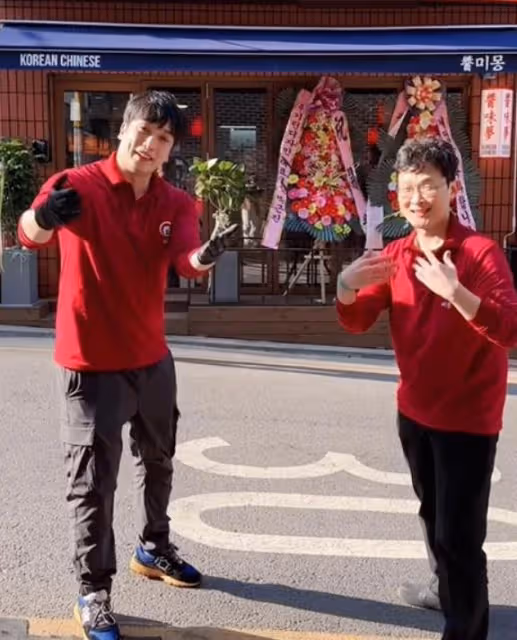 韓國知名男星，從兼職裝卸工，到中餐廳老闆，他克服了生活的艱辛