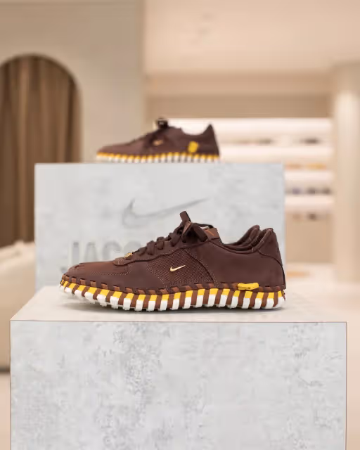 Nike x Jacquemus春季系列開賣　Swoosh圖案T恤、J Force 1鞋款必收