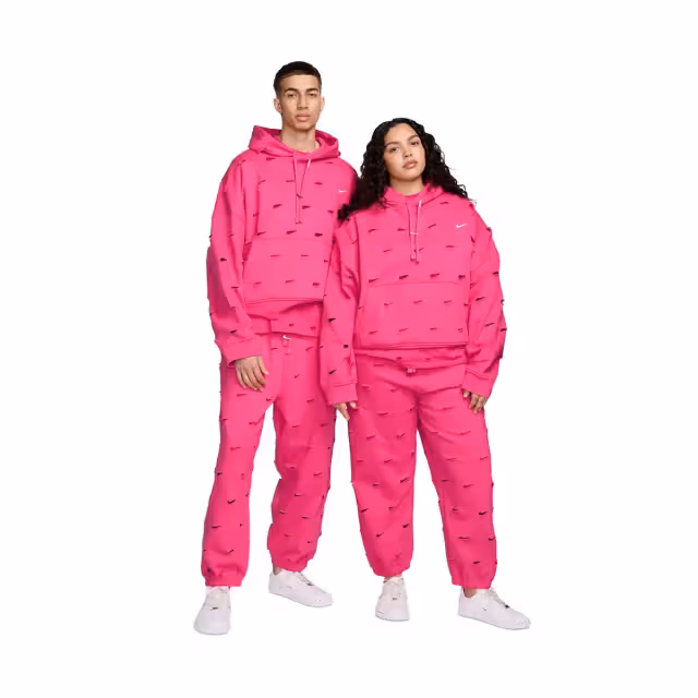 Nike x Jacquemus春季系列開賣　Swoosh圖案T恤、J Force 1鞋款必收