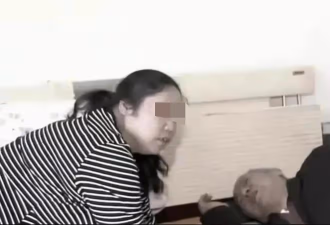 77歲大爺，一月用2萬，換4個保姆，兒子：他精力旺盛，有特殊要求