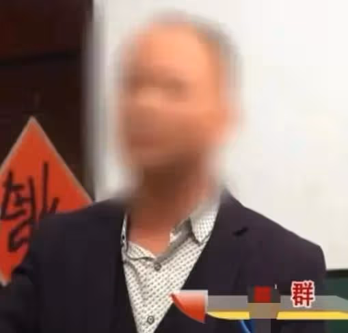 50歲大媽，苦苦糾纏男友20年，生下一兒一女後，男友卻娶了別人