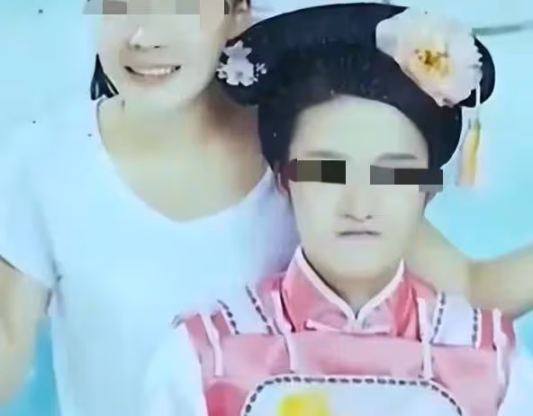 19歲女孩難產，32歲男友：沒錢，大小都不保，孩子出生3天就離世