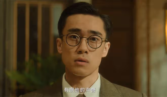 《追風者》直到黃秘書背叛，蘇辭書動手，沈圖南才知自己成了笑話