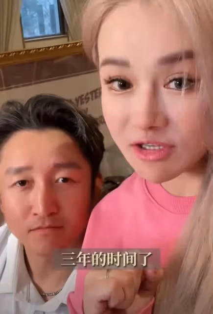 拳王鄒市明自曝大瓜！和妻子冉瑩穎分床睡三年，因訓練比賽壓力大