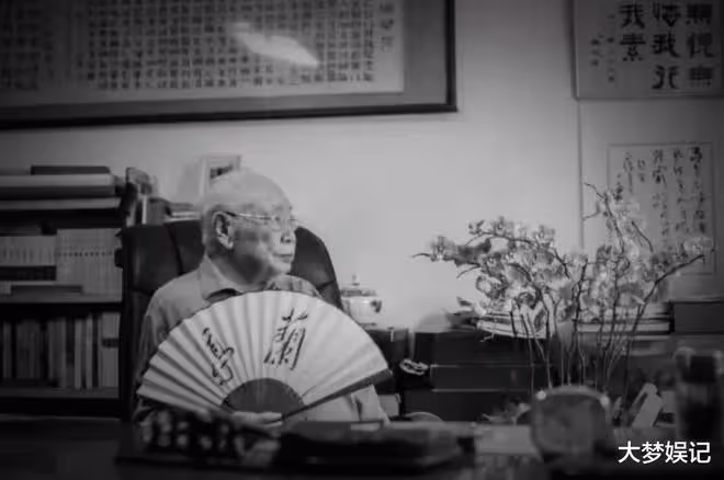 《讓子彈飛》作者馬識途離世！享壽110歲，家人證實因病醫治無效