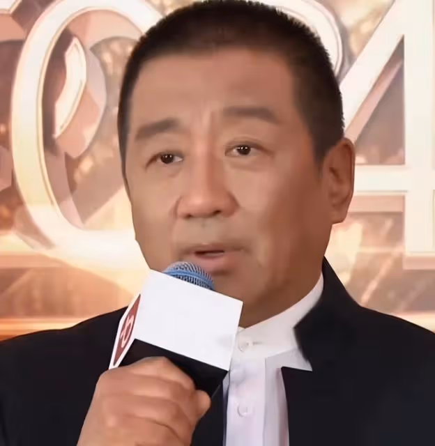 2024電視劇品質盛典,未走紅毯的周迅,讓所有人見識她的江湖地位