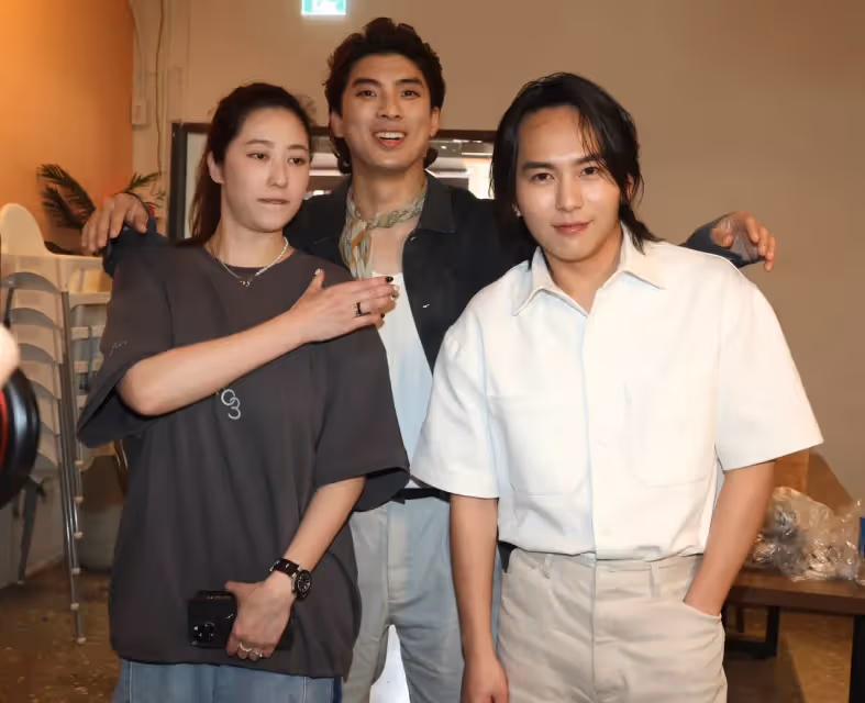 林哲熹新婚妻衣著寬鬆遭疑有孕　曝婚禮進度「很頭痛」