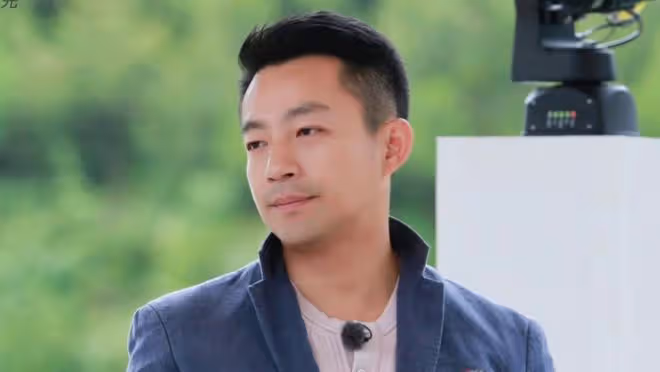 汪小菲再傳喜訊,新女友答應求婚