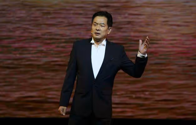中年人想要改變生活,先從改變日常穿搭開始,看濮存昕私服怎樣穿