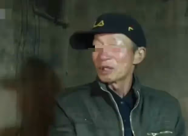 40歲女子，強迫婆婆每月交1000元生活費，直言：你就是個下堂母