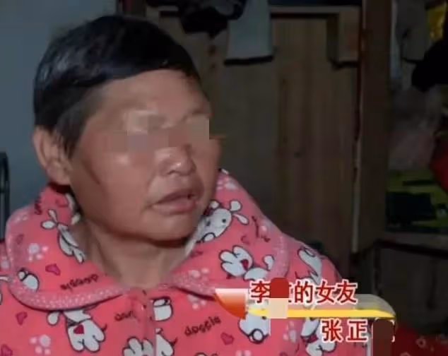40歲女子，強迫婆婆每月交1000元生活費，直言：你就是個下堂母