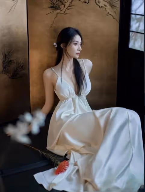 《狂飆》「高啟蘭」隆妮大秀事業線!膚白貌美性感撩人