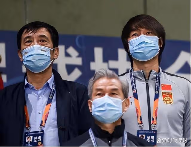 李鐵艷福不淺:場上球王場下海王,涉案金額2.7億,在國外2老婆