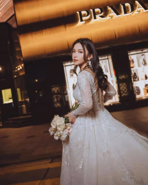TVB「星二代」突曬性感婚照!圈中好友紛紛恭喜!曾選港姐後與外籍男友分手