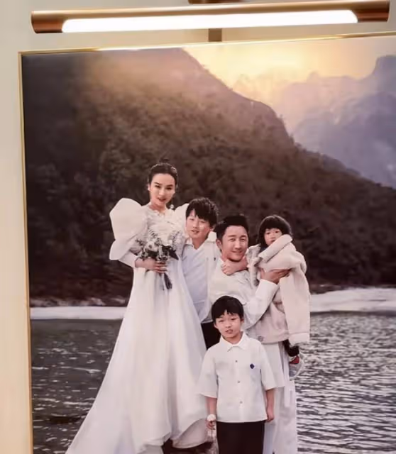 冉瑩穎曝已與鄒市明分房睡,公開臥室內景力證未影響夫妻感情!