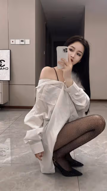 御姐風範,黑絲網襪與高跟鞋的完美結合,你怎能錯過?