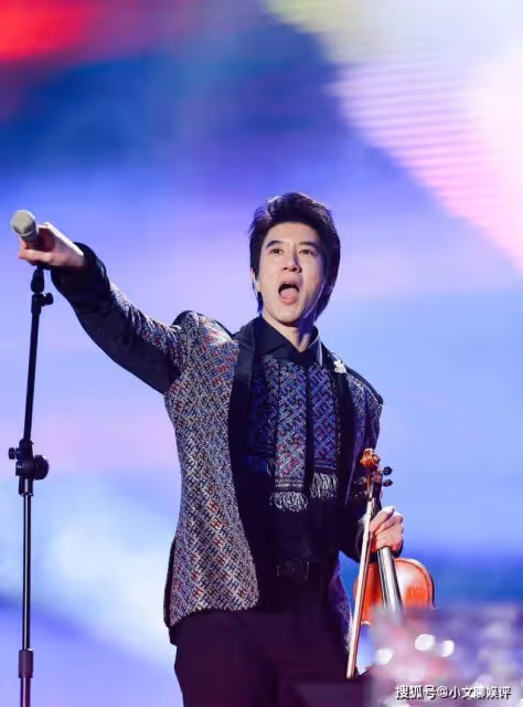 王力宏成都演唱會官宣！穩居C位，讓觀眾們見識了他的天王地位