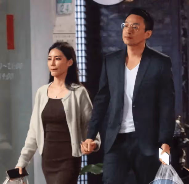 好傢夥！汪小菲求婚成功，送未婚妻超大鑽戒！大S生活節奏被打亂
