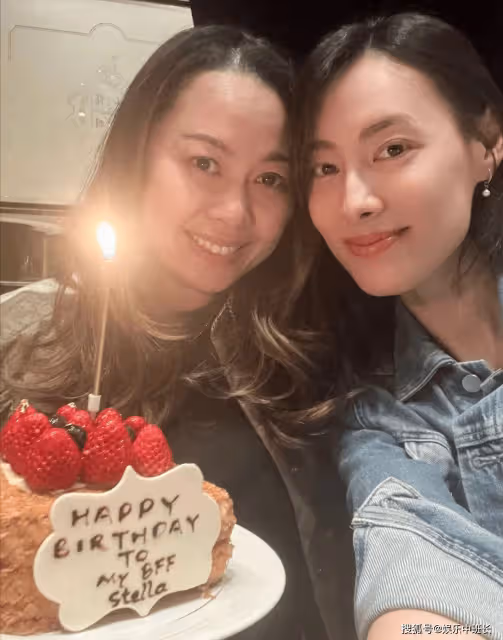 梁洛施曬和好友慶生照,35歲素顏顯氣質!14歲李長治能分百億身家