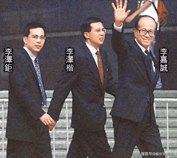 梁洛施曬和好友慶生照,35歲素顏顯氣質!14歲李長治能分百億身家