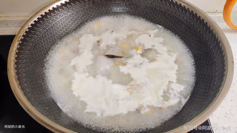 豆腐和它太絕配,一碗全是優質蛋白!煮出羹一碗,鮮香滑嫩,一人一碗鮮到飛起