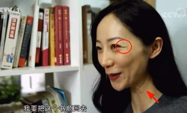 韓雪錄節目沒開濾鏡,脖子上「褶子」直接暴露年齡,男粉絲懵了