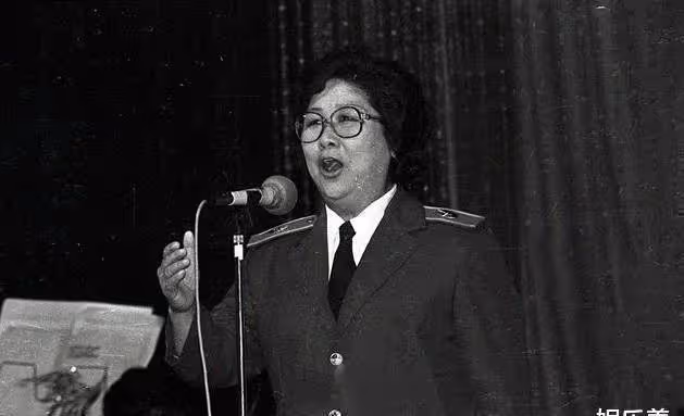 難忘馬玉濤,被王昆發現的中將歌唱家,如今84歲,看近照令人心痛