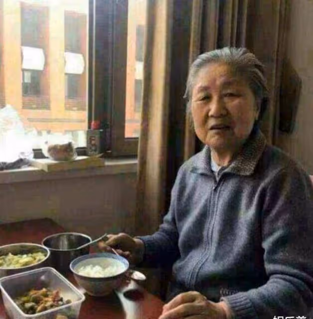 難忘馬玉濤,被王昆發現的中將歌唱家,如今84歲,看近照令人心痛
