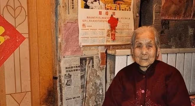 哥哥八年沒管過母親，她癱瘓後我照顧五年，去世前把財產都給哥哥