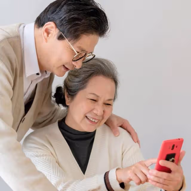 85歲大爺哭訴:請親戚做住家保姆,前期很美好,後期很憤怒
