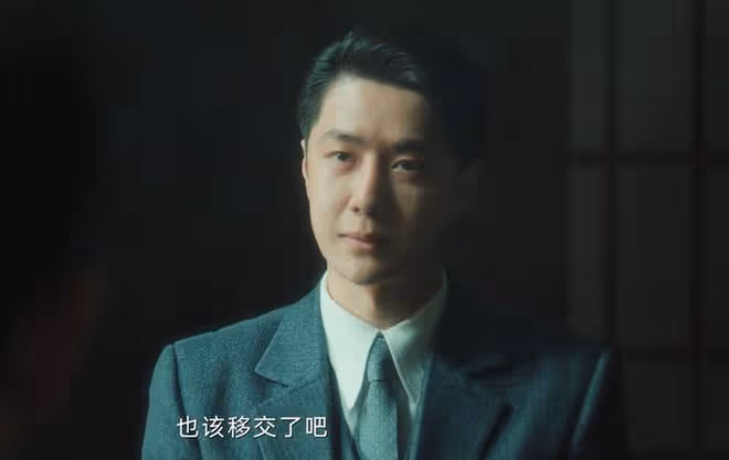 《追風者》一家五口,四個人有雙重身份?沈圖南懵了,蘇辭書太狠