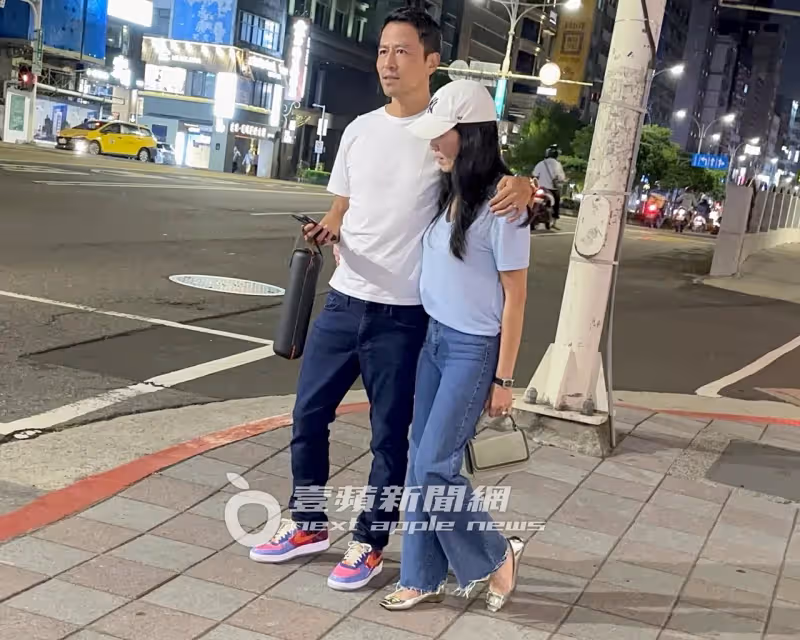 狗仔直擊｜《繁花》林熙蕾結婚13周年繡球花搞定　被老公甜擁懷中街頭放閃