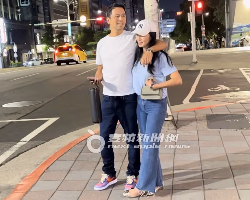 狗仔直擊｜《繁花》林熙蕾結婚13周年繡球花搞定　被老公甜擁懷中街頭放閃