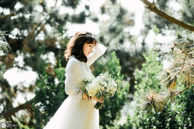 「你弟弟結婚還差錢，你憑什麼自己去買房？」「媽，我也要結婚」