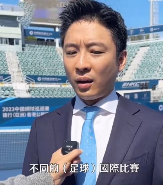 豪門不好當!霍啟剛弟弟慈善晚宴當陪客,給富婆倒酒陪笑太謙卑!